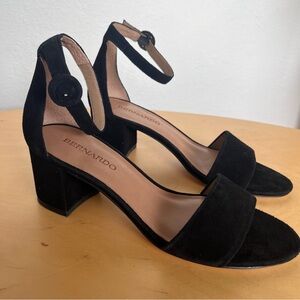 Bernardo Belinda Suede Sandal Block Heels In Black Size 7.5 Anthropology
